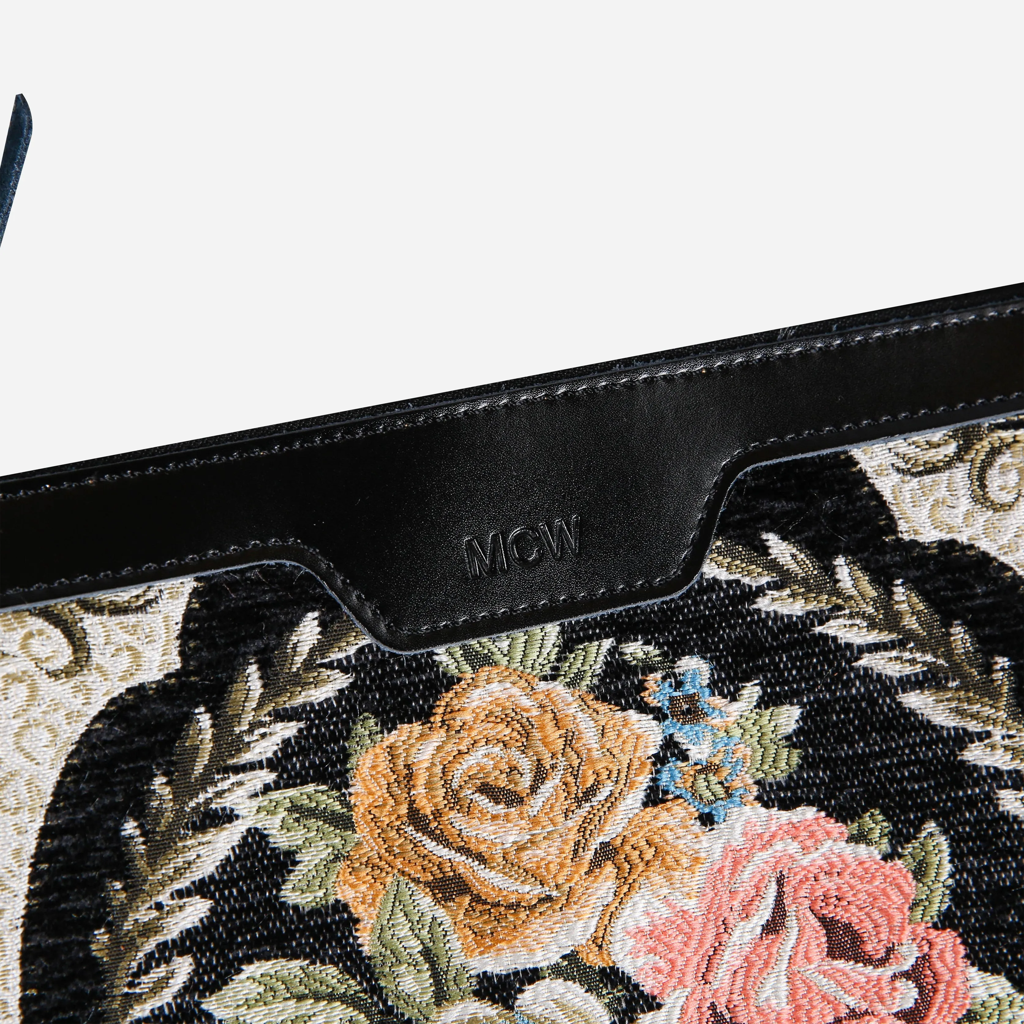 Eternal Elegance Blk Wristlet Clutch